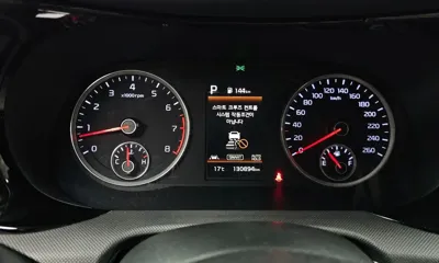 Kia K5 2021, 130894 км, за 9044.73 USD - фото 8