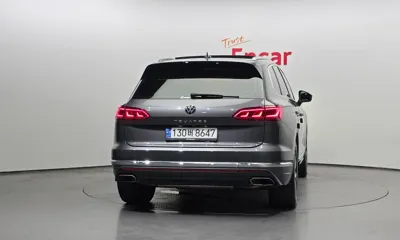 Volkswagen Touareg 2023, 51716 км, за 38418.95 USD