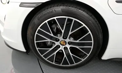 Porsche Taycan 2023, 17406 км, за 71531.76 USD