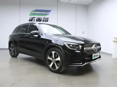 Mercedes-Benz GLC 2022, 68500 км, за 30470.96 USD