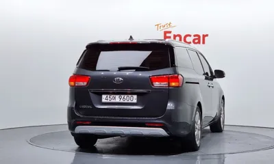 Kia Canival 2016, 109511 км, за 8741.71 USD