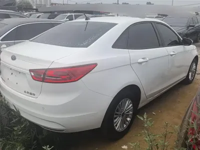 Ford Escort 2018, 67100 км, за 3531.42 USD