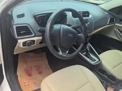 Ford Escort 2018, 67100 км, за 3531.42 USD - фото 12