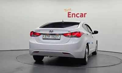 Hyundai Avante 2013, 142704 км, за 2974.62 USD