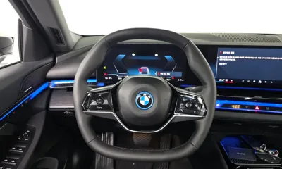 BMW i5 2025, 22937 км, за 45256.22 USD - фото 13