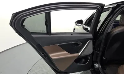 BMW i5 2025, 22937 км, за 45256.22 USD - фото 25