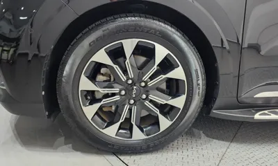 Kia Canival 2023, 24330 км, за 21216.49 USD