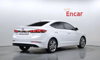 Hyundai Avante 2018, 108509 км, за 5087.54 USD