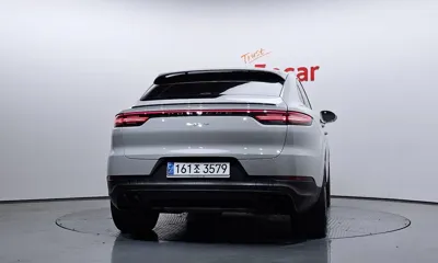 Porsche Cayenne 2023, 56538 км, за 69576.1 USD