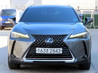 Lexus UX · 2019 год