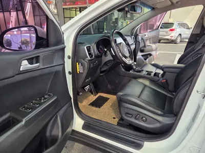 Kia Sportage 2020, 66700 км, за 10416.94 USD - фото 13