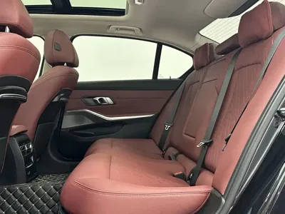 BMW 3 Series 2022, 14000 км, за 34137.07 USD - фото 9