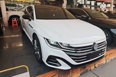 Volkswagen FAW-Volkswagen CC 2023, 35300 км, за 23367 USD