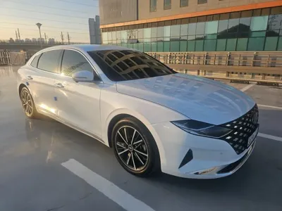 Hyundai Grandeur 2023, 66697 км, за 18668.86 USD