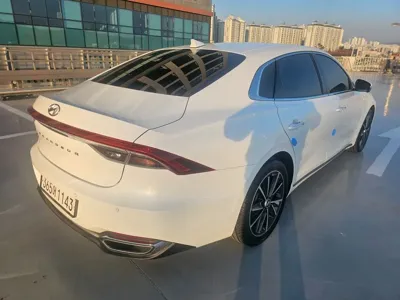 Hyundai Grandeur 2023, 66697 км, за 18668.86 USD