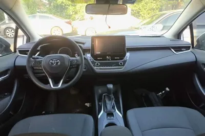 Toyota Corolla 2019, 61600 км, за 8225 USD - фото 17