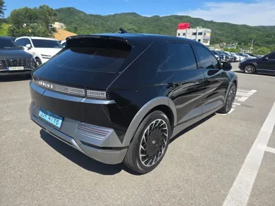 Hyundai Ioniq5 2022, 69000 км, за 20830.88 USD