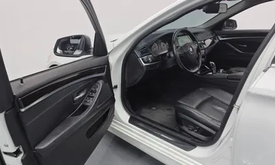 BMW 5-Series 2011, 185846 км, за 3907.28 USD - фото 11