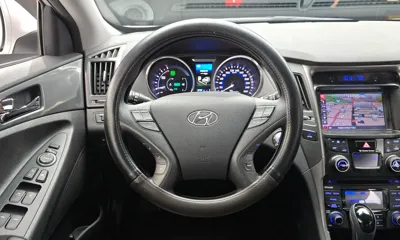 Hyundai Sonata 2014, 89930 км, за 3931.99 USD - фото 13