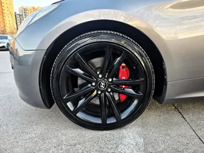 Hyundai Genesis 2010, 143393 км, за 3477.86 USD