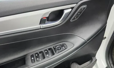 Hyundai Grandeur 2019, 86963 км, за 12046.62 USD - фото 27