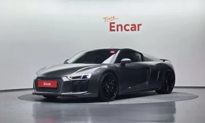Audi R8 · 2017 год