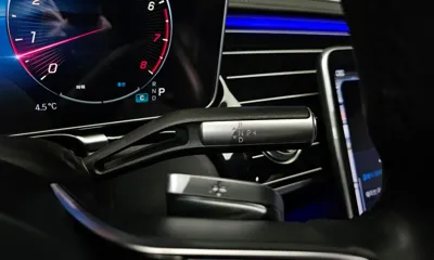 Mercedes-Benz S-Class 2023, 61807 км, за 99973.71 USD - фото 9