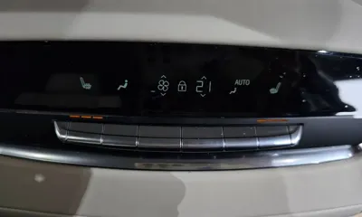Cadillac Escalade 2023, 11852 км, за 72141.26 USD - фото 33