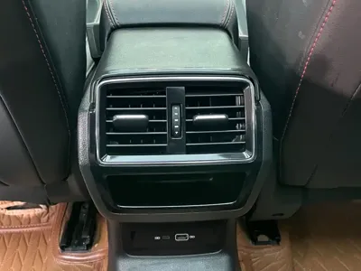 Skoda Karoq 2023, 38500 км, за 18149.77 USD - фото 22