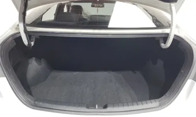 Hyundai Avante 2018, 38763 км, за 8905.93 USD - фото 18