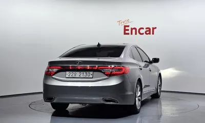 Hyundai Grandeur 2012, 123835 км, за 3776.78 USD