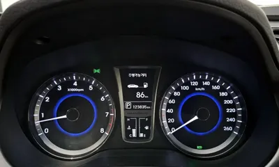 Hyundai Grandeur 2012, 123835 км, за 3776.78 USD - фото 8