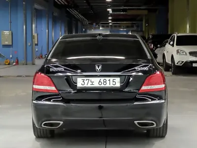 Hyundai Equus 2012, 255555 км, за 2593.77 USD
