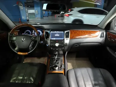 Hyundai Equus 2012, 255555 км, за 2593.77 USD