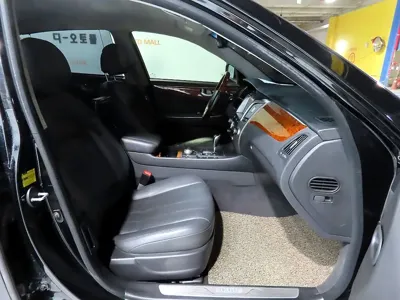 Hyundai Equus 2012, 255555 км, за 2593.77 USD - фото 9