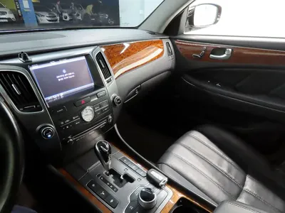 Hyundai Equus 2012, 255555 км, за 2593.77 USD - фото 12