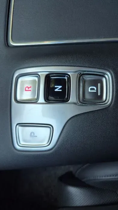 Hyundai Grandeur 2021, 133212 км, за 13976.46 USD - фото 8