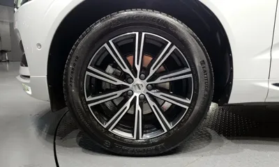 Volvo XC60 2021, 40379 км, за 25200.22 USD