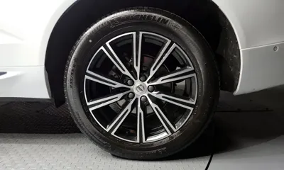 Volvo XC60 2021, 40379 км, за 25200.22 USD - фото 21