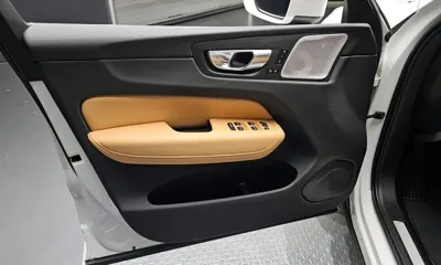 Volvo XC60 2021, 40379 км, за 25200.22 USD - фото 24