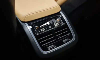 Volvo XC60 2021, 40379 км, за 25200.22 USD - фото 27