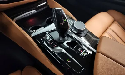 BMW 5-Series 2023, 27665 км, за 25449.52 USD - фото 9