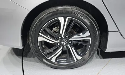Honda Civic 2018, 106072 км, за 9230.97 USD