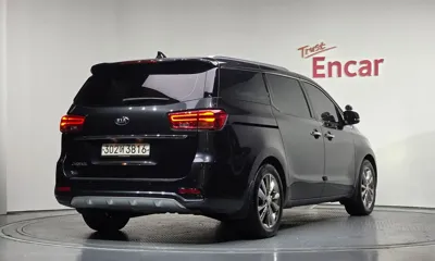 Kia Canival 2020, 123622 км, за 9780.75 USD