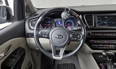 Kia Canival 2020, 123622 км, за 9780.75 USD - фото 13