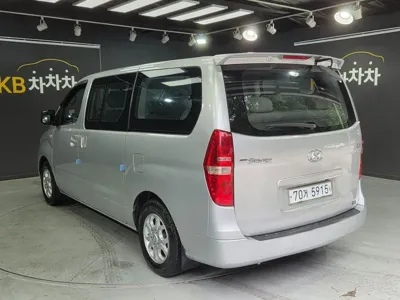 Hyundai Starex 2010, 140401 км, за 4030.42 USD