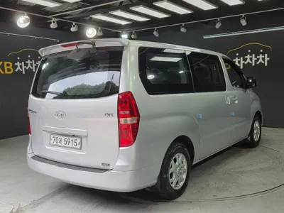 Hyundai Starex 2010, 140401 км, за 4030.42 USD