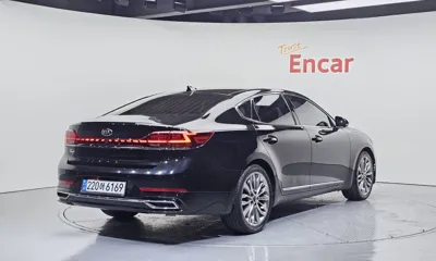 Kia K7 2021, 86748 км, за 11567.96 USD