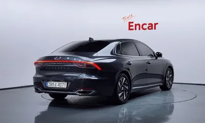 Hyundai Grandeur 2021, 88346 км, за 14756.54 USD - фото 2
