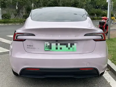 Tesla Model 3 2024, 30000 км, за 25131.8 USD - фото 7